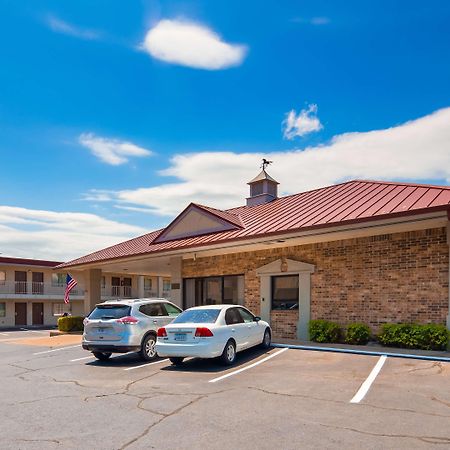 Best Western Winners Circle Hot Springs Esterno foto