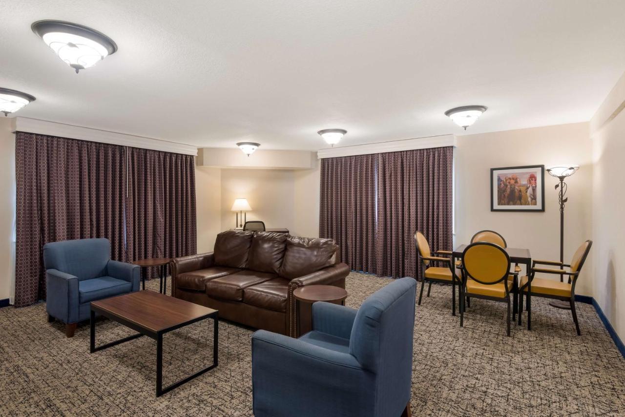 Best Western Winners Circle Hot Springs Esterno foto