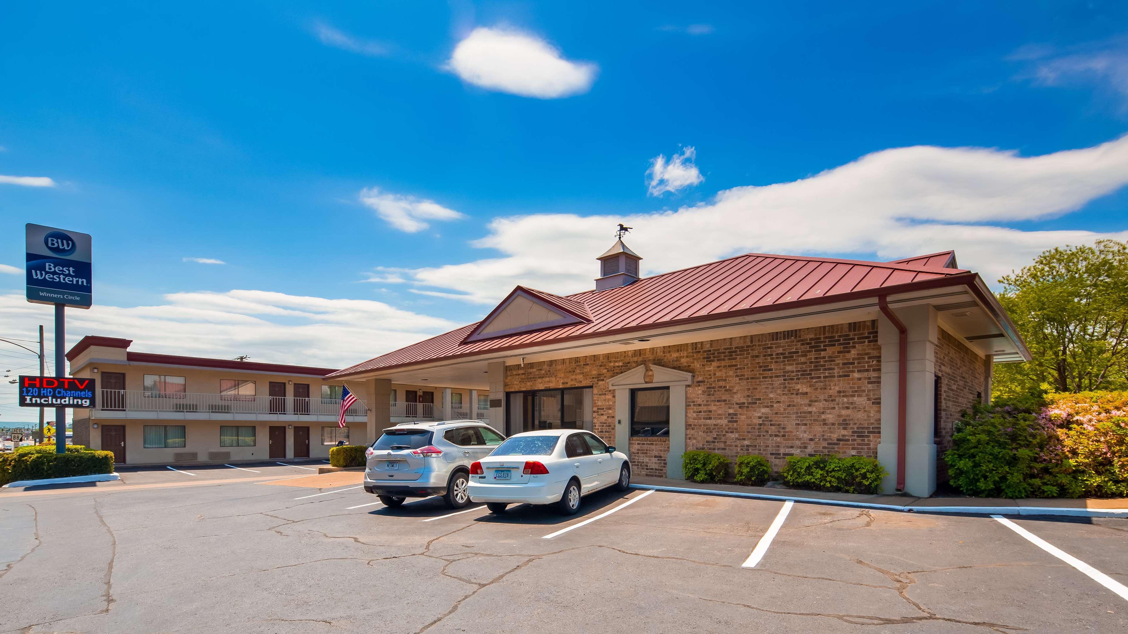 Best Western Winners Circle Hot Springs Esterno foto