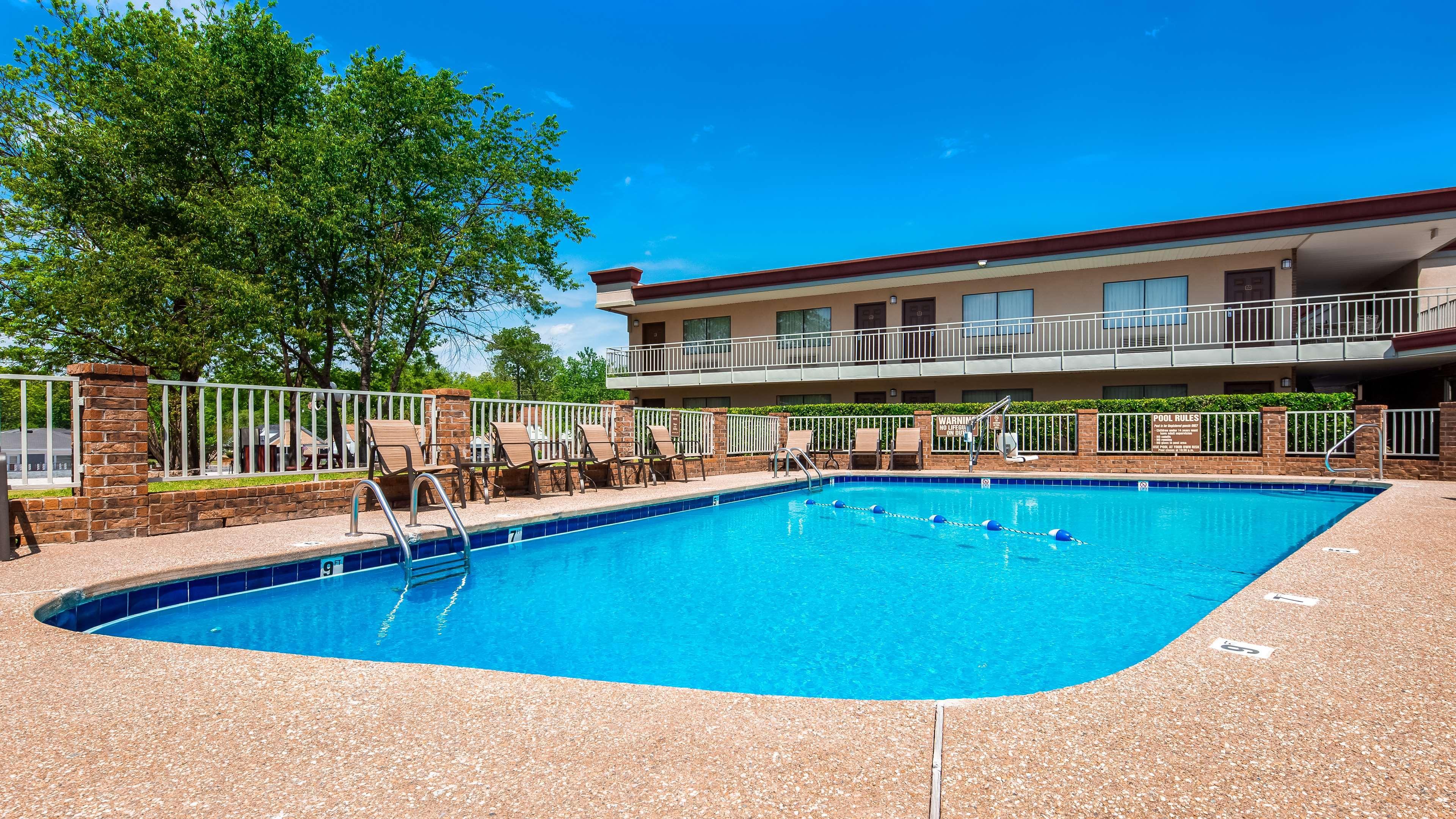 Best Western Winners Circle Hot Springs Esterno foto